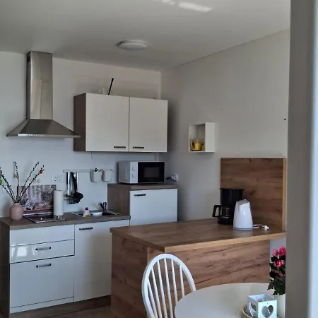 Apartmant Sea View Apartment *
